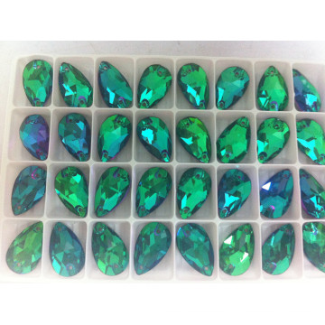Esmeralda Flat Back Glass Beads Botões